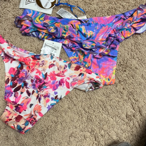 NWT bikini cheeky swim bottoms - Picture 2 of 2